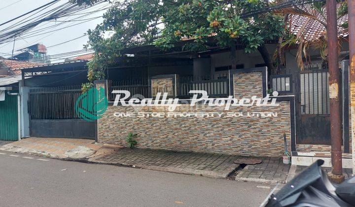 Rumah Bagus 1 Lantai Ada Jacuzzi Lokasi Strategis di Duren Sawit Jaktim 1