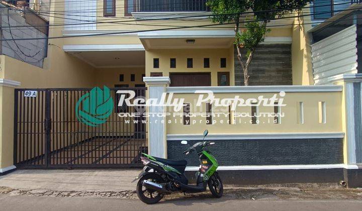 Rumah 2 Lt Pinggir Jalan di Jaticempaka Pondok Gede Bekasi 1