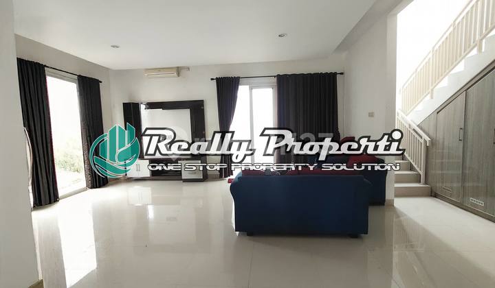 Rumah Hook 2 Lantai Full Furnished Dekat Tol Jatiwarna Bekasi 2