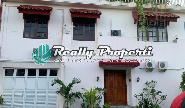 Rumah Semi Furnished 3 Lt & Kolam Renang Di Cipinang indah Jaktim 2