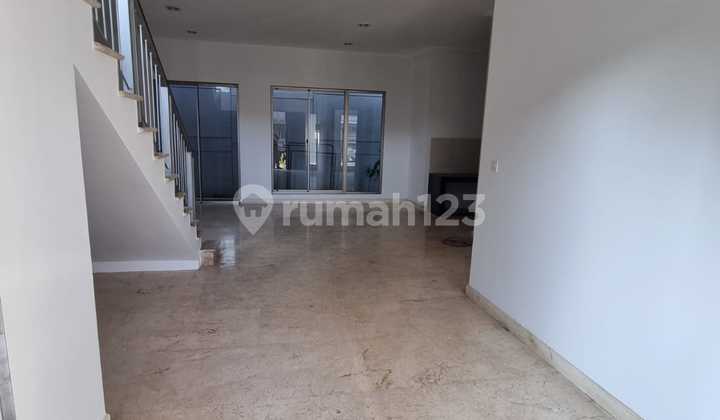 Di Jual Rumah Golf Island Cluster Favourite