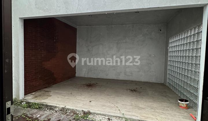 For Rent Newton Barat House, Curug Sangereng, Kelapa Dua - Tangerang 2