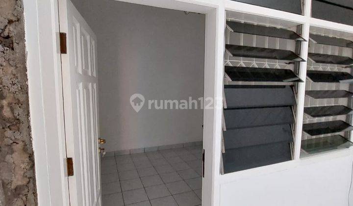 Disewakan Rumah di Tanjung Duren Gg 1 Jakarta Barat 9