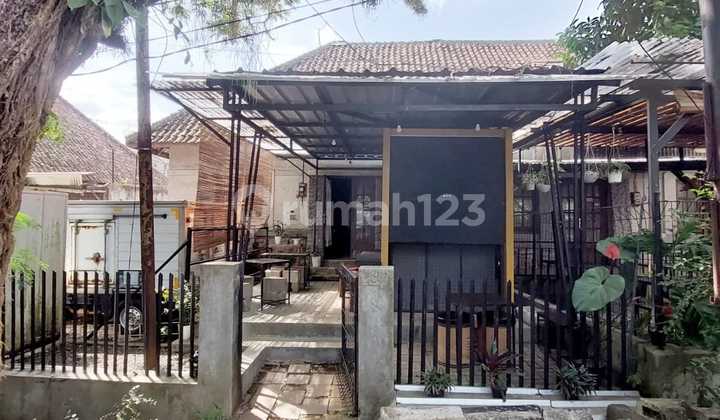 Jual murah Rumah bentuk kotak hitung tanah, sayap Riau dan Dago Jual murah Rumah bentuk kotak hitung tanah, sayap Riau dan Dago