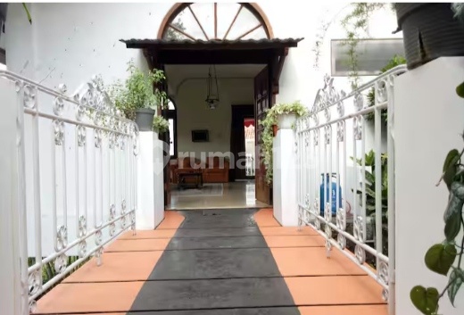 Jual rumah di Sayap Kanayakan Dago, Bandung 2