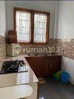 dapur dijual rumah 1 lantai, halaman