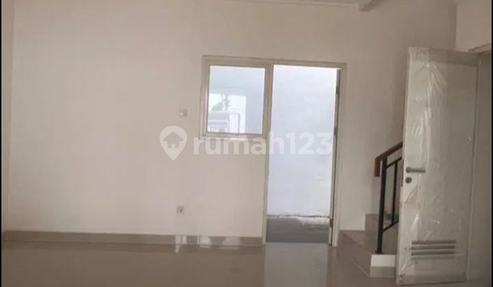 FOR RENT: BEAUTIFUL WHITE HOUSE 2