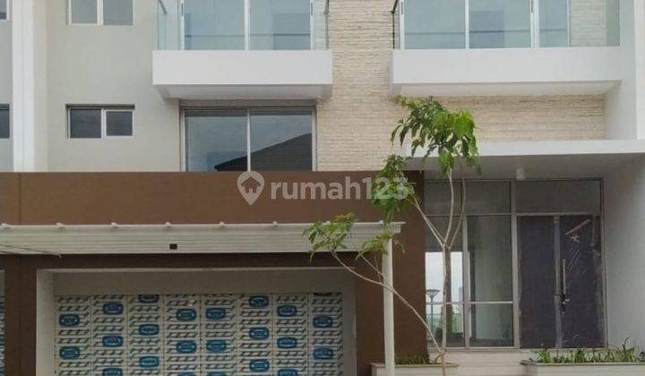 Disewakan Rumah Pik 2 Uk 10x25 Belakang View Danau, Unfurnished 1