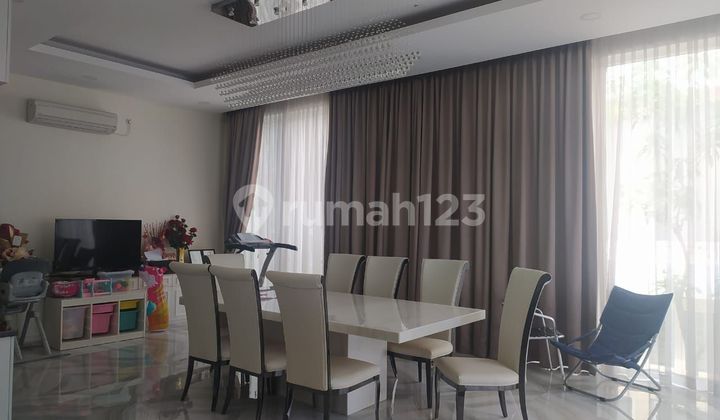 For Sale Johar Golf PIK House, Size 13x25. Renovated.