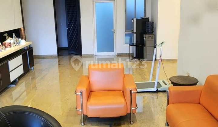 Dijual Rumah Camar Indah Pik Semi Furnished LT 580M Hoek Ada Kolam Renang