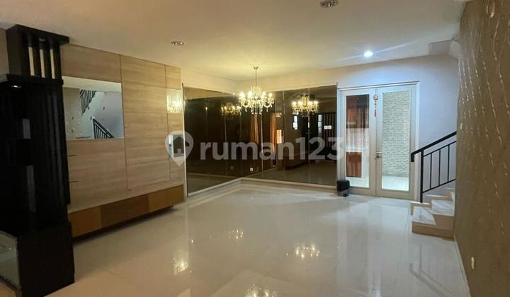 Dijual Cepat Rumah Kayara 8x15 Di Pik Sudah Renov