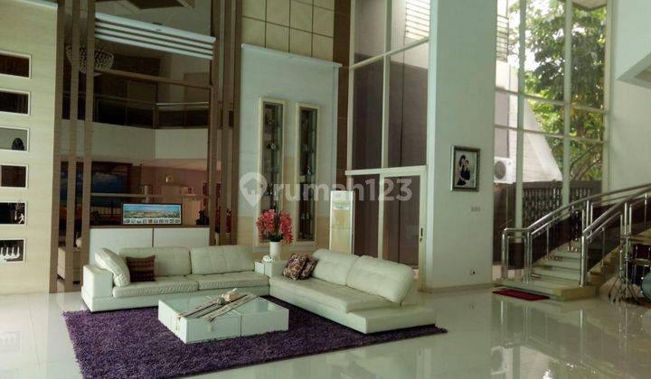 Rumah 2 Lantai Bagus Semi Furnished SHM di Sunter, Jakarta Utara 1