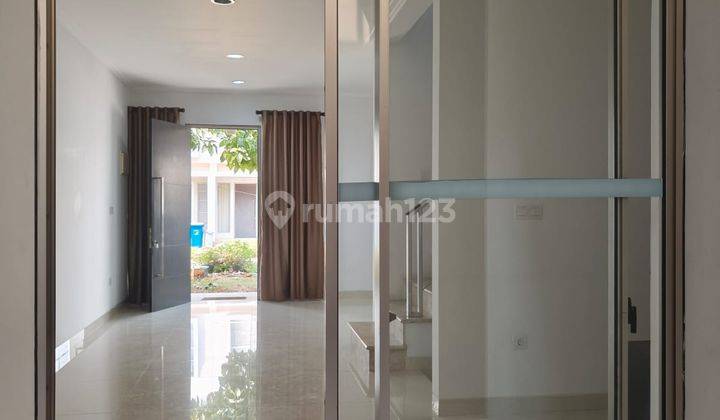 Rumah 2 Lantai Bagus di Concerto , Golf Island, Ukuran 6x15m 1