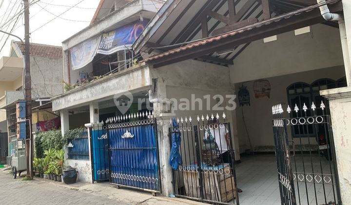 Ngesong Dukuh Kupang Boarding House Surabaya
