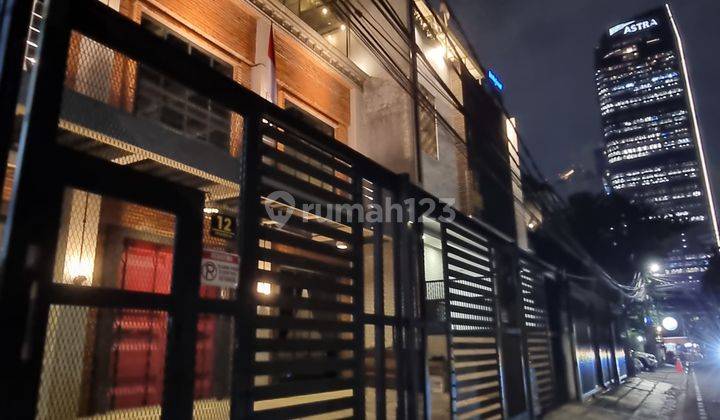 Rumah Konsep Industrial Kawasan Elite Setia Budi Jakarta 2