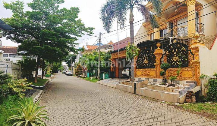 Rumah 2 Lantai Gayungsari Timur, Menanggal 2