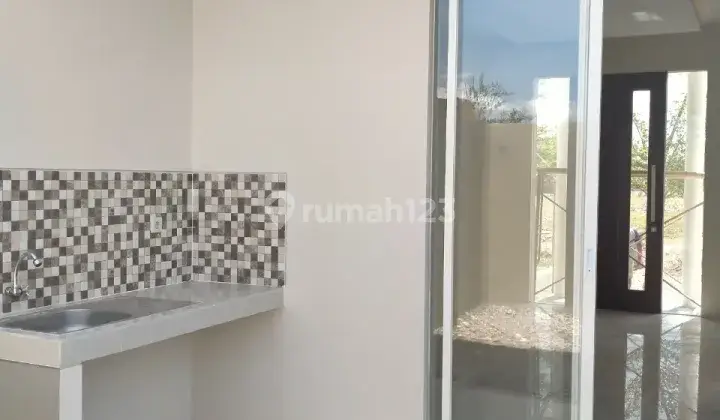 DIJUAL RUMAH MEWAH MINIMALIS STRATEGIS DI KOTA CIREBON 5