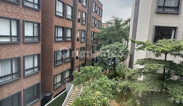 FOR SALE Lloyd Apartment 2 BR Semi Furnished Alam Sutera Tangerang