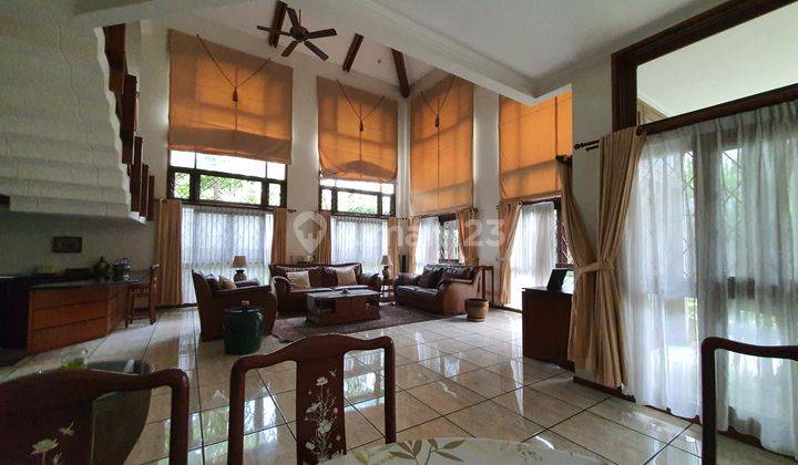 DI JUAL Rumah HOOK NUANSA VILLA DOMINASI KAYU TERRACE BSD Bukit Golf, Tangerang 1