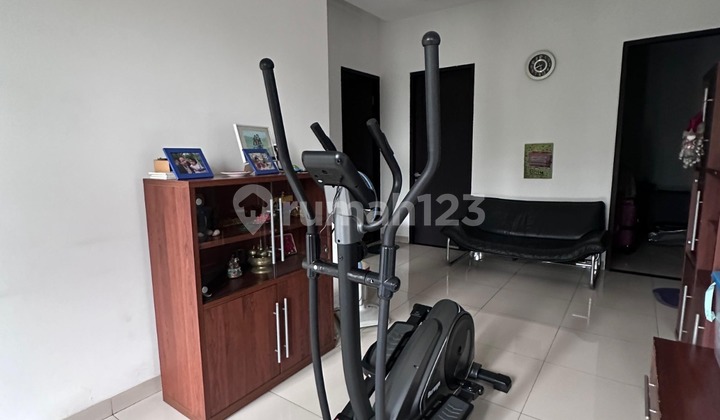 DIJUAL RUMAH MEWAH (HOOK)  FULL FURNISHED CLUSTER SEVILLA KENCANA LOKA BSD Sevilla, Tangerang 2