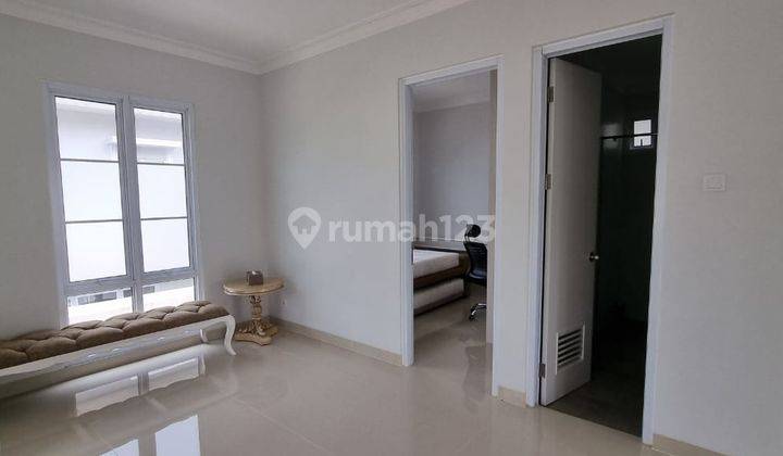 RUMAH 2 LANTAI HOOK GRANADA ALICANTE Dekat Area Komersil Serpong 2