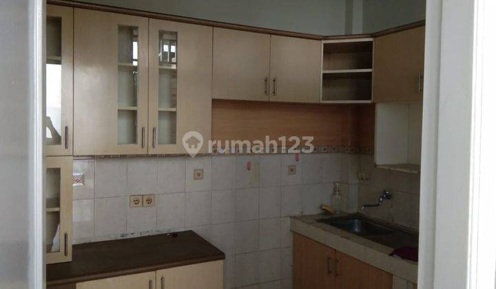 Rumah Terawat Semi Furnished Lokasi Dekat Pasar Modern Dan Eka Hospital Di Griya Loka Bsd City 2