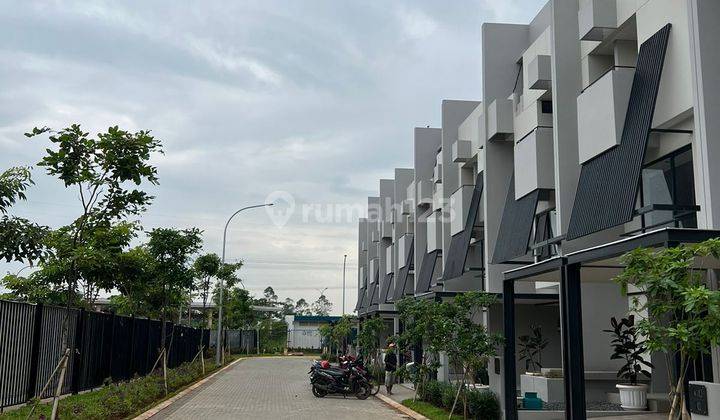 Rumah 3 Lantai Turun Harga Impresahaus Tabebuya Dekat Ice Dan Seberang Danau Vanya Park di Bsd, Tangerang 2