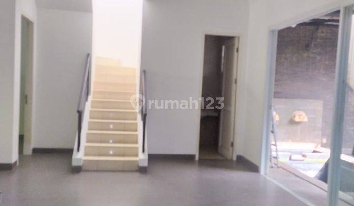 Rumah 2 Lantai THE GREEN Hadap Utara Bsd Tangerang 7