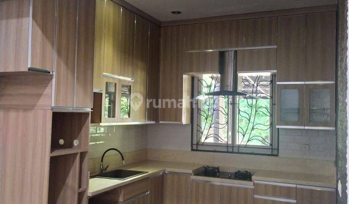 Rumah 2 Lantai THE GREEN Hadap Utara Bsd Tangerang 9