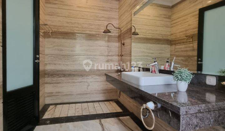 Rumah Full Renov Mewah Dan Siap Huni Dekat Living World di Alam Sutera, Tangerang 2