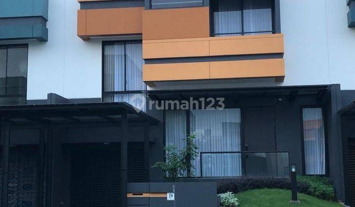 Rumah 2 Lantai Mozart Symphonia Furnished Dekat Mall Summarecon di Gading Serpong, Tangerang 1