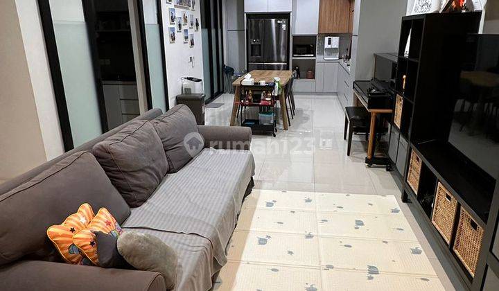 Rumah 2 Lantai Semi Furnished Cluster Prestigia SHM Dekat Qbiq Dan Ice di Bsd Eminent, Tangerang 1