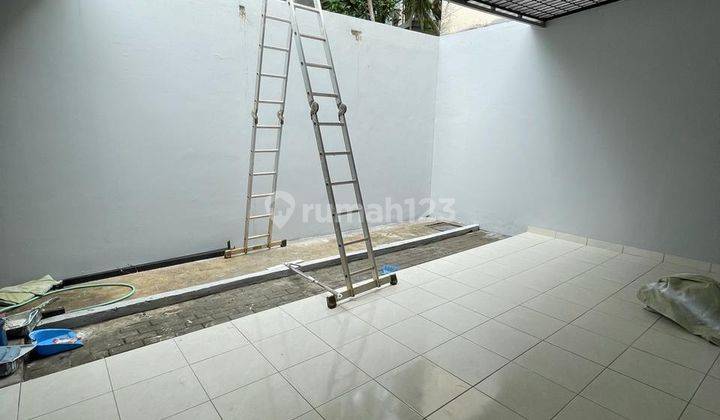 Rumah 2 Lantai Unfurnished SHM Dekat Tol Dan Stasiun Rawa Buntu di Bsd The Green, Tangerang 2