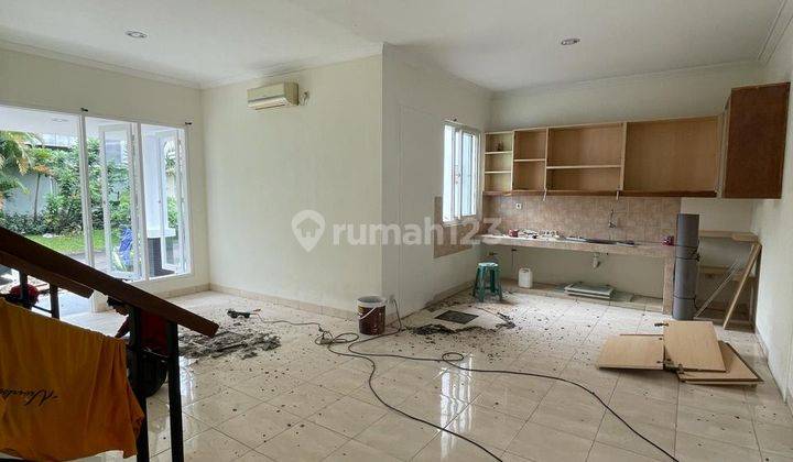 Rumah 2 Lantai Unfurnished SHM Dekat Tol Dan Stasiun Rawa Buntu di Bsd The Green, Tangerang 1