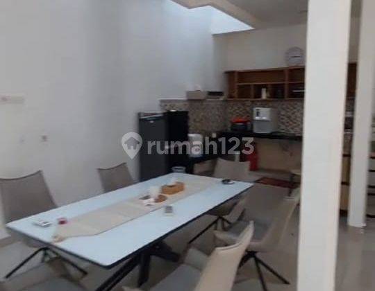 Rumah 2 Lantai Furnished SHM di Cluster Chalcedony, Tangerang 1