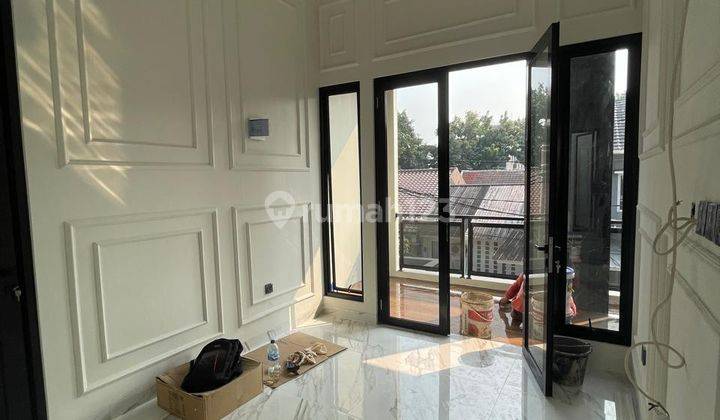 Rumah Baru Semi Furnished SHM di BSD Griya Loka, Tangerang 2