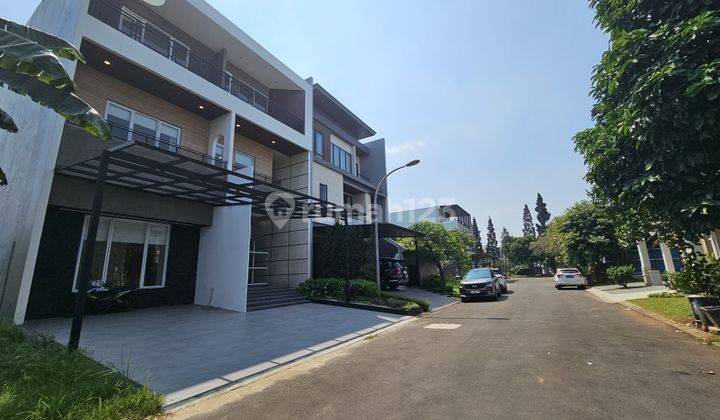 Rumah 3 Lantai Bagus di Sutera Onix Alam Sutera, Tangerang 1