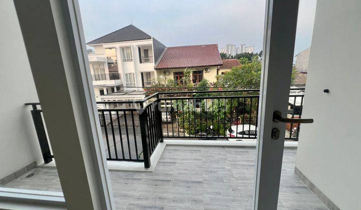 Rumah Baru di BSD Griya Loka one gate dekat teras kota dan tol , Tangerang 1