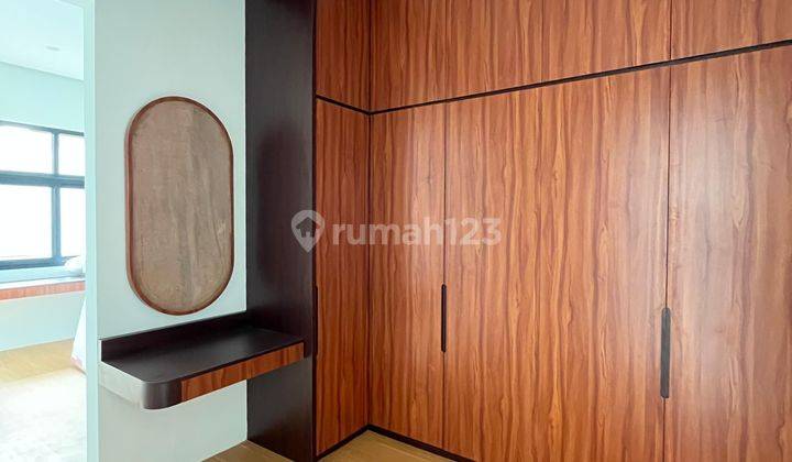 Rumah Tropical Modern Baru Semi Furnished di Alam Sutera, Tangerang 2