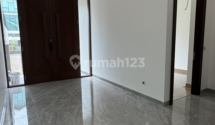 Dijual Rumah Premium di Hook Boulevard di BSD Delatinos 2