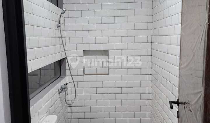 Sijual Rumah Baru Siapa Huni Dekat Tol Dan Stasiun Di Bsd Griya Loka Sijual Rumah Baru Siapa Huni Dekat Tol Dan Stasiun Di Bsd Griya Loka