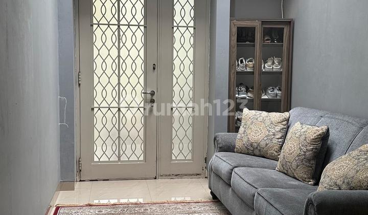 For Sale, Ready-to-Occupy House in The Green BSD Near Toll Road 2