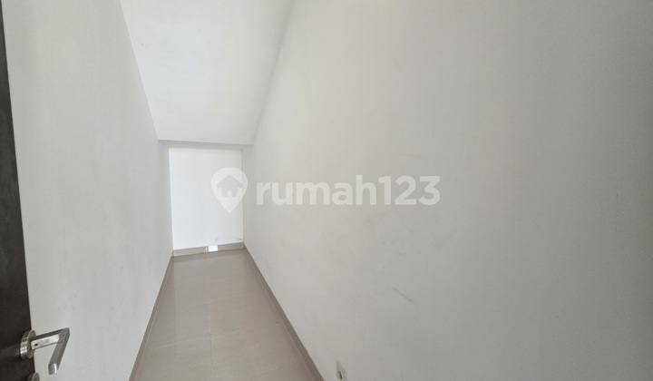 for sale Nice hook House jadeite residences BSD City, Tangerang 2