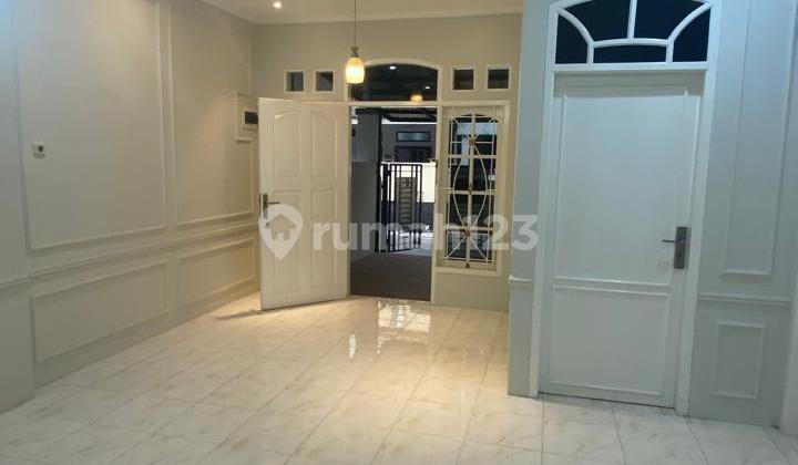 For sale fully renovated move-in ready house in BSD Nusaloka, Tangerang 2