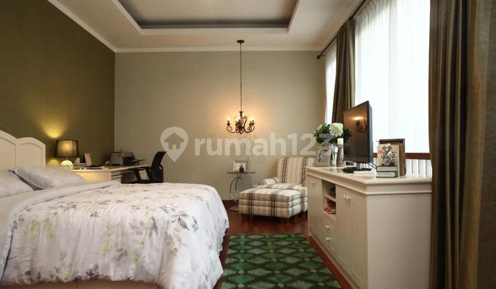 FOR SALE BEAUTIFUL 4-STORY SPLIT LEVEL HOUSE IN KEBAYORAN VILLAGE Bintaro, South Tangerang 2