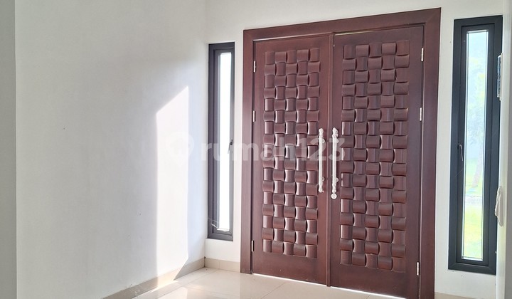 Ready-to-occupy new brand house for sale at BSD The Icon, Tangerang. 2