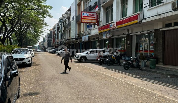 Shop House, 3 Floors, Flood-Free Tol Boulevard, BSD, Tangerang Selatan 2