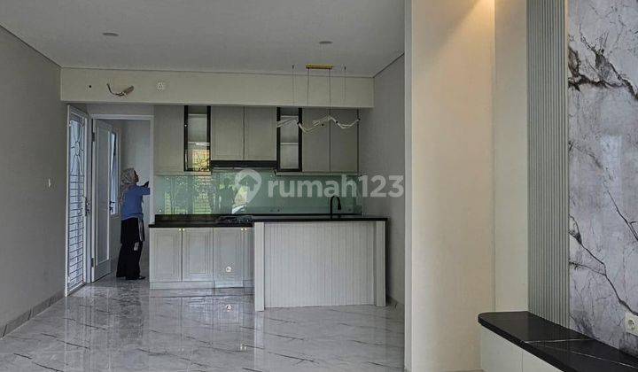 DI JUAL RUMAH MINIMALIS SUDAH RENOV SIAP HUNI BSD Delatinos, Tangerang LOKASI DEKAT TOL DAN STASIUN 2