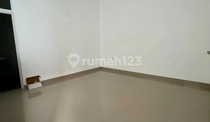 RUMAH BARU SIAP HUNI 2 LANTAI BSD Griya Loka, Tangerang LOKASI DEKAT PASMOD RUMAH BARU SIAP HUNI 2 LANTAI BSD Griya Loka, Tangerang LOKASI DEKAT PASMOD