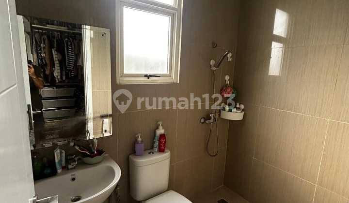 House for sale, 2 floors, near BSD City toll access 2